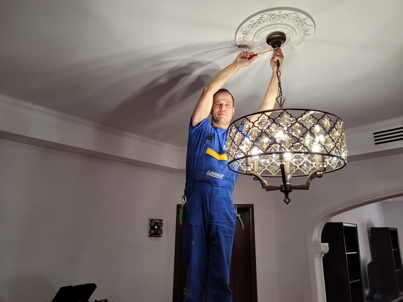 Instalatii electrice non stop 24/24h 7.